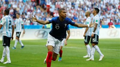 الفرنسي «مبابي» يزيد آلام الأرجنتين بالهدف الرابع