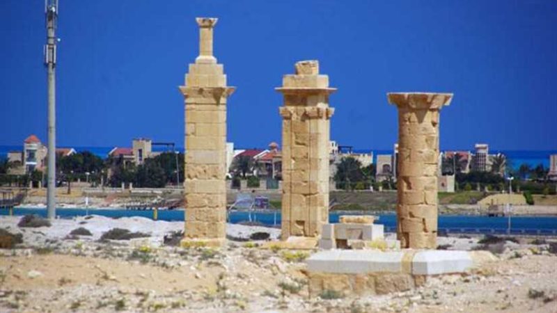 الآثار تكذب بيع أراضى