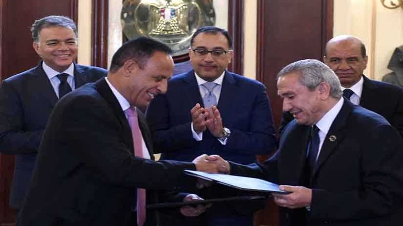 سيماف تمد السكة الحديد