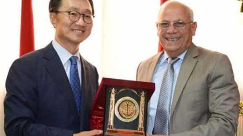 محافظ بورسعيد يلتقي