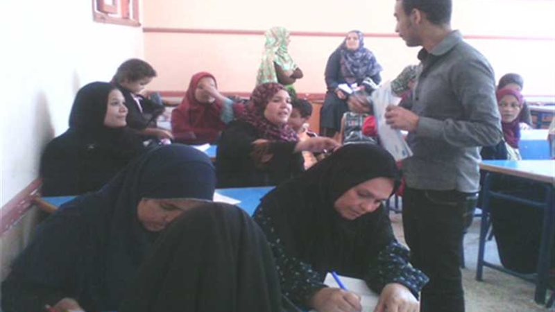 بدء خطة محو الأمية