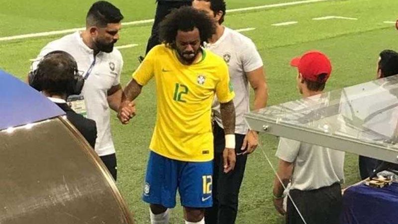 مارسيلو يغادر مباراة