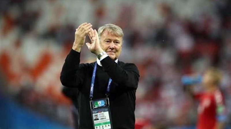 مدرب الدنمارك: سنكتب