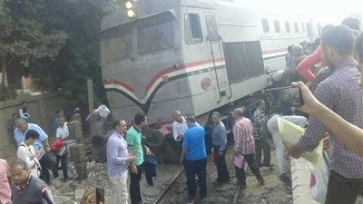 اصطدام قطار بجرار زراعي بمحطة الطيرية بالبحيرة