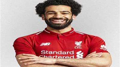 شاهد.. «صلاح» يحتفل بمد عقده مع ليفربول