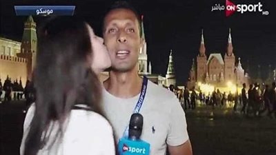 ننشر أبرز مواقف المراسلين المصريين بروسيا.. آخر قبلات المشجعات لابن فاروق جعفر