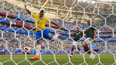 البرازيل تطيح بالمكسيك وتصعد لربع نهائي كأس العالم