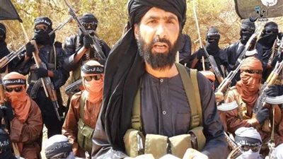 تنظيم إرهابي يتبنى تفجيرًا استهدف دورية فرنسية في مالي