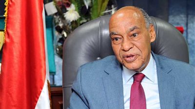 رئيس قضايا الدولة يشيد بقدرة الجيش على تأمين وحماية قناة السويس