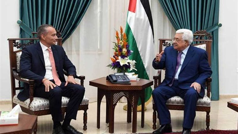 الرئيس عباس يبحث