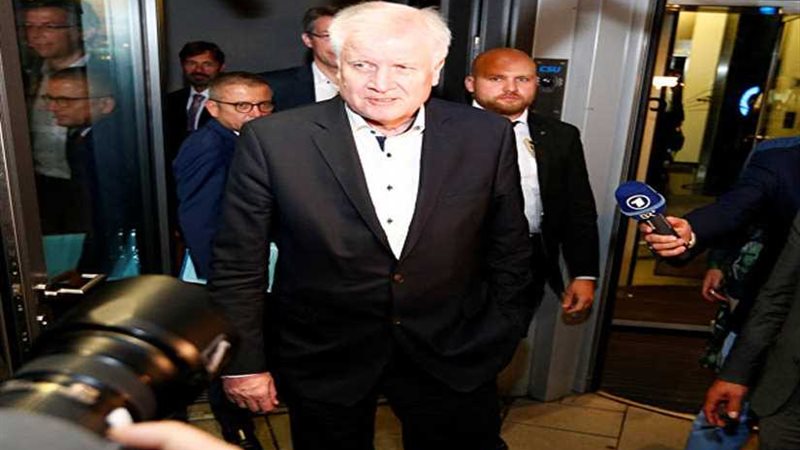 استقالة وزير الداخلية