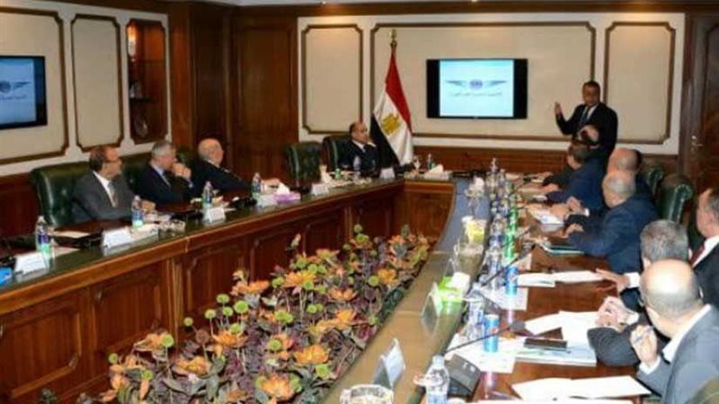 وزير الطيران المدني