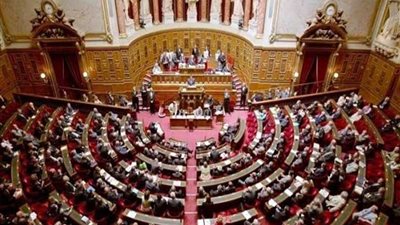 خلاف بين مجلسي النواب و الشيوخ في فرنسا بشأن مشروع قانون اللجوء و الهجرة
