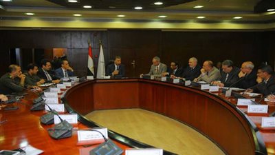 وزير النقل: تسليم كراسات شروط مشروعي القطار عالي السرعة والمونوريل للتحالفات المؤهلة.. الثلاثاء