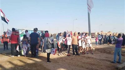 بالصور| أعضاء الزمالك يصلون فرع النادي الجديد