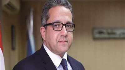 الامير ألبير الثاني و وزير الاثار يفتتحان معرضا للآثار الفرعونية بموناكو