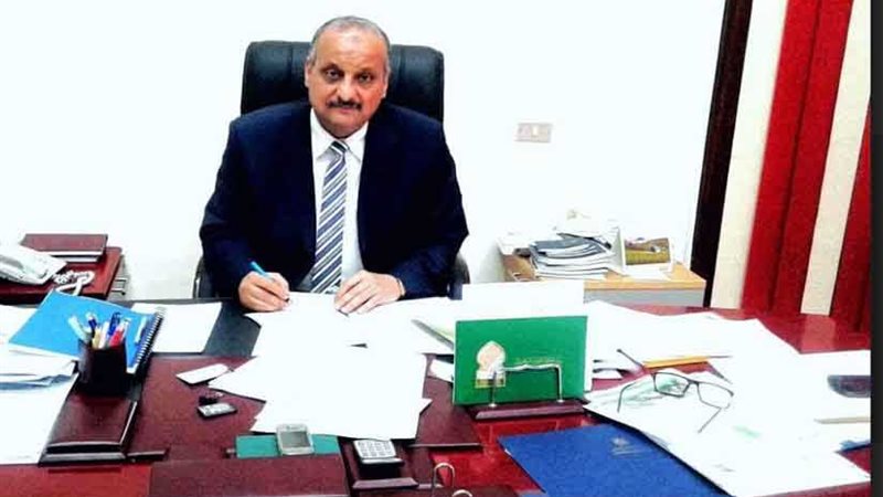 إحالة أمين مخازن