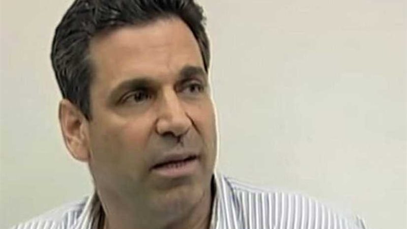 محاكمة سرية لوزير