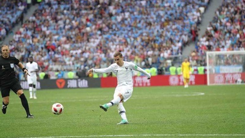 جريزمان أفضل لاعب