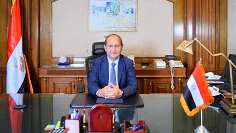 وزير التجارة يبحث