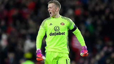 حارس إنجلترا يحصد جائزة أفضل لاعب في مباراة السويد