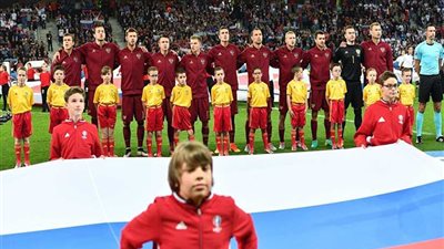 عشرات الآلاف من الجماهير تكرم المنتخب الروسي رغم الإقصاء