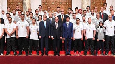 الرئيس يكرم أبطال دورة البحر المتوسط