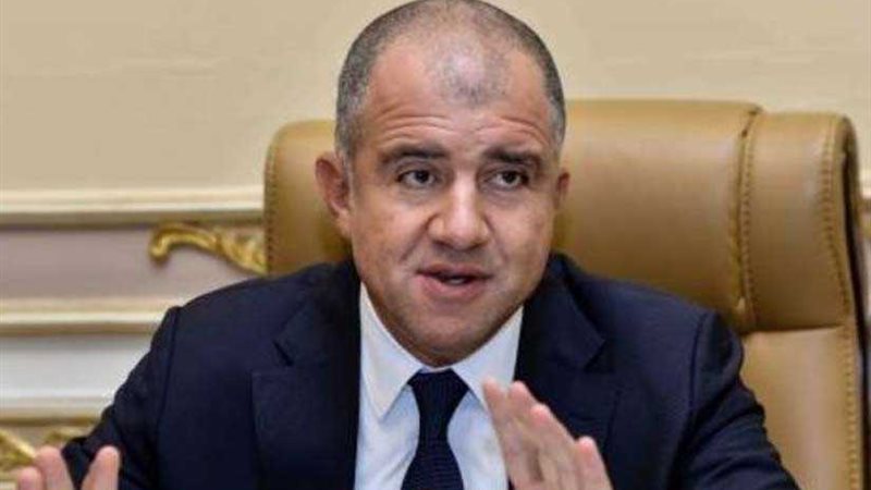 لجنة مناقشة برنامج