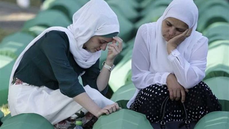 تشييع جثامين 35 من