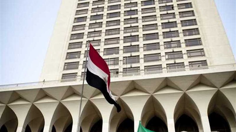 الخارجية تحذر العاملين