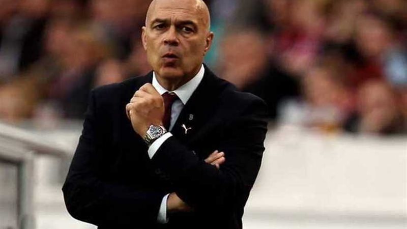 28 لاعبا في معسكر