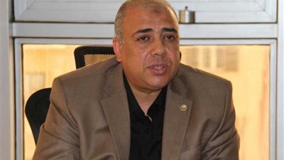 رئيس المترو يتفقد حادث مترو المرج