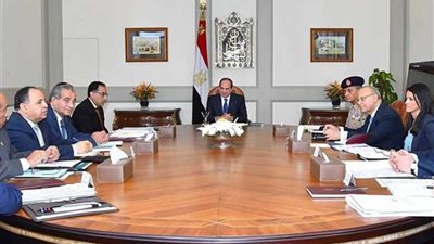 السيسي يوجه الحكومة بمواصلة الرقابة المشددة على الأسواق