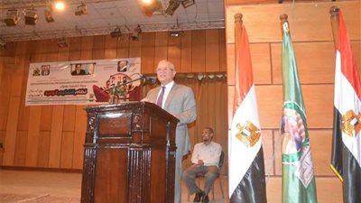 محافظ المنيا يهنئ أوائل الثانوية العامة بالمنيا