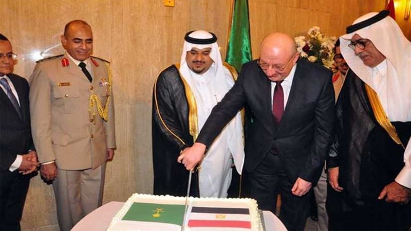 ناصر حمدي أمام حشد