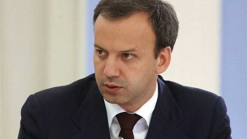 رئيس اللجنة المنظمة