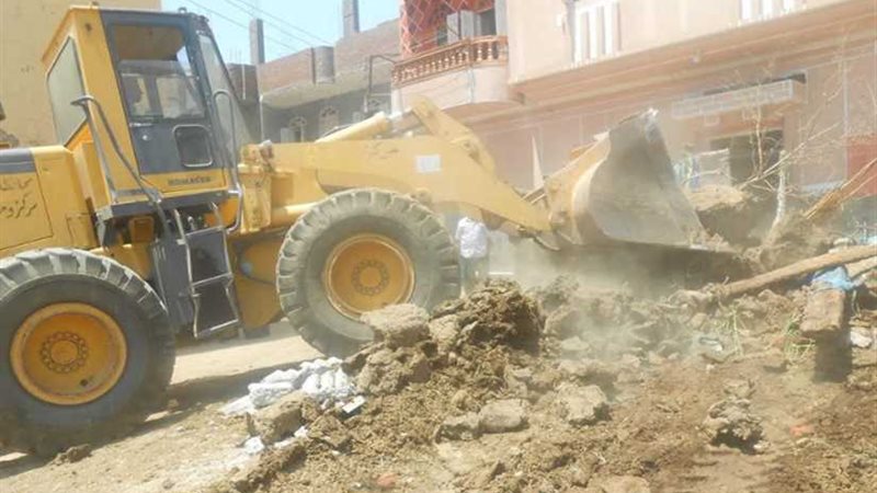 إزالة 3 تعديات على