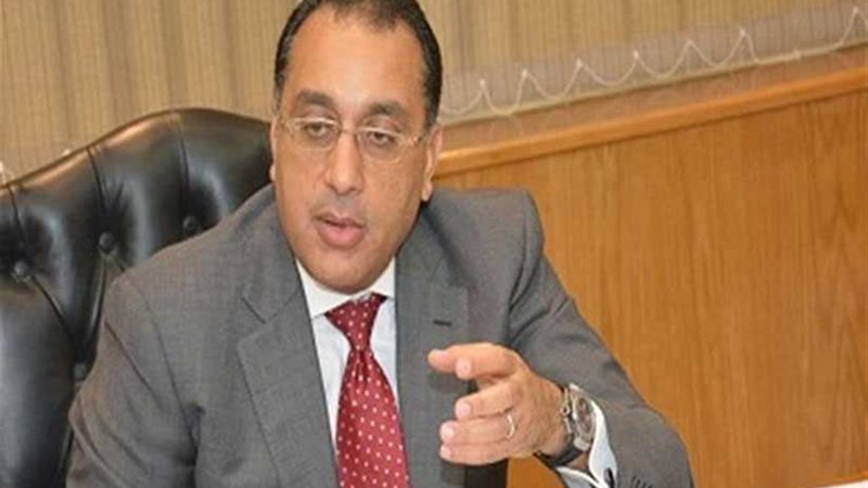 رئيس الوزراء يُشيد