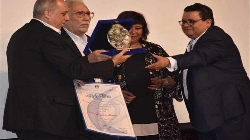 وزيرة الثقافة تكرّم