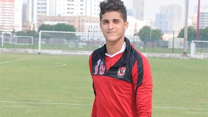 أحمد الشيخ يغيب عن