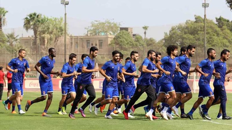 الأهلي يخوض مرانه