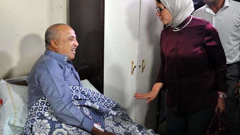 وزيرة الصحة تزور