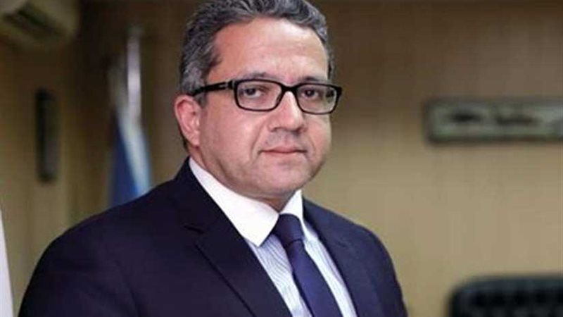 عناني يجتمع بأعضاء