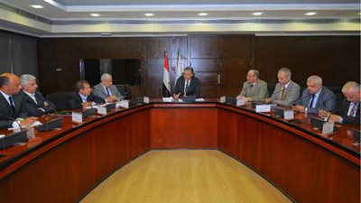 وزير النقل: الانتهاء من مرحلة مترو النزهة قبل نهاية العام المقبل