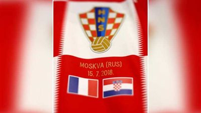 مفاجأة .. كرواتيا تضع علم فرنسا على تيشيرت اللاعبين