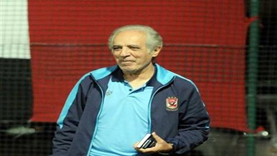 سمير عدلي يسبق بعثة الأهلي إلى بتسوانا بـ48 ساعة لترتيب استقبال الفريق