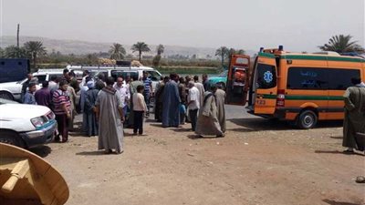 ارتفاع عدد المصابين في حادث انقلاب سيارة بصحراء المنيا إلى 25 فتاة