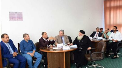 رئيس جامعة دمنهور: الرئيس السيسي يهتم بالعنصر البشري خاصة الشباب