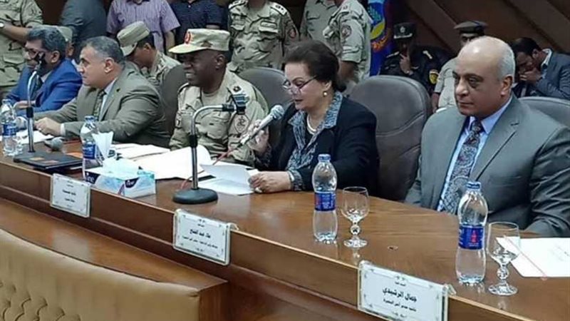 محافظ البحيرة وقائد