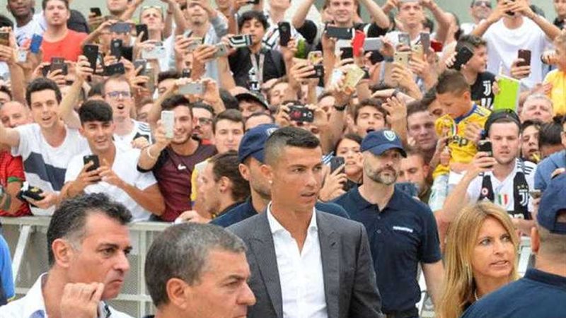 يوفنتوس يرحب بـ«رونالدو»
